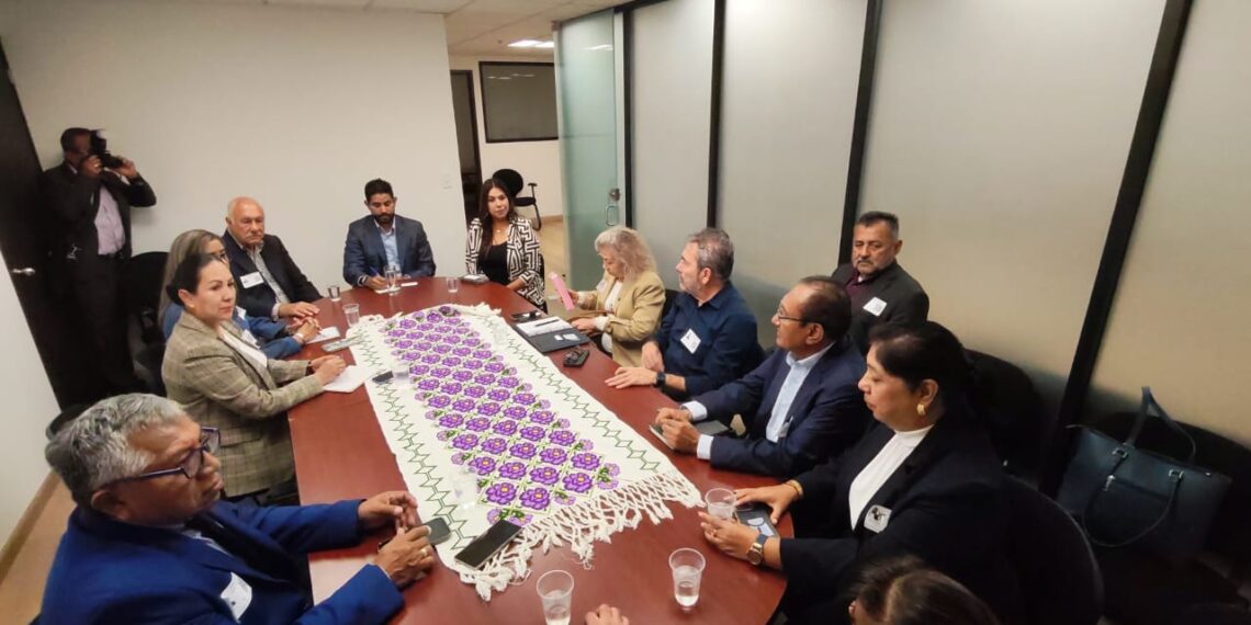 Logra CONTU reunión con diputados federales para hacer frente común en la lucha de mejoras salariales