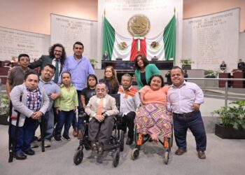 En Veracruz, Gente pequeña sufre discriminación: Jacob Zayas