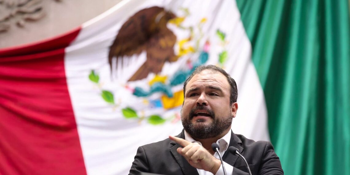 Denuncia diputado Adrián González presunto desvío de 22 mdp en CMAS Coatepec
