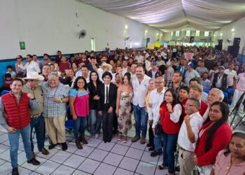 RINDE ADRIÁN GONZÁLEZ NAVEDA SU PRIMER INFORME DE LABORES LEGISLATIVAS