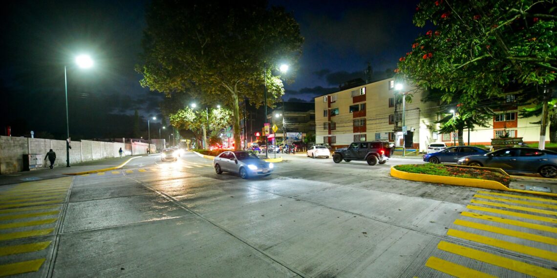 Reabren a la circulación vial la avenida Araucarias