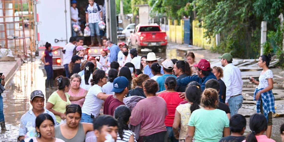 En Álamo, continúa Congreso con la entrega de ayuda para damnificados