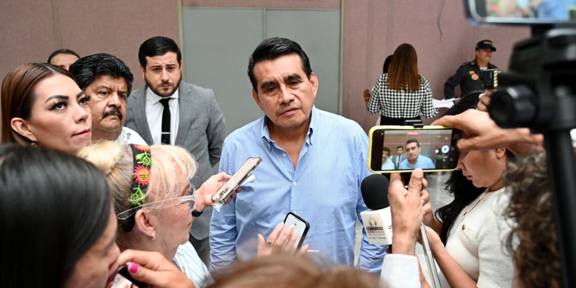 Huerta debe dejar el protagonismo: Esteban Bautista