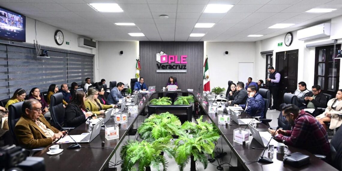 Consejo General del OPLE Veracruz asigna regidurías en 126 ayuntamientos