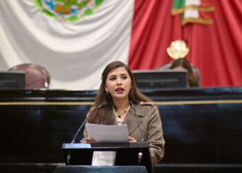 Legisladora Estefanía Bastida Cuevas propone abaratar escrituras para población vulnerable