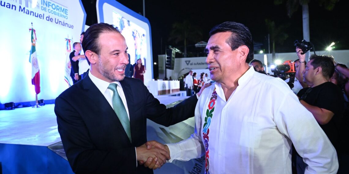 Asiste diputado Esteban Bautista a informe de labores en Boca del Río