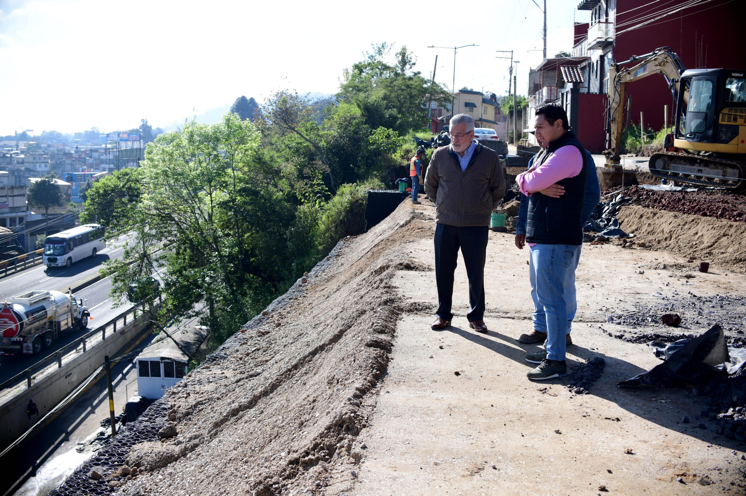 Muro de la colonia 21 de Marzo estará concluido en los próximos días: Alberto Islas