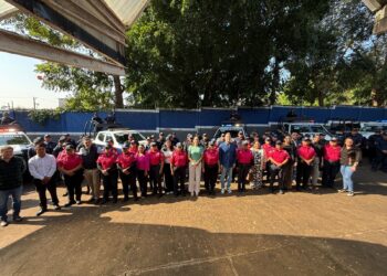 Alcalde Rafa Fararoni entrega patrullas y uniformes a policías de San Andrés Tuxtla