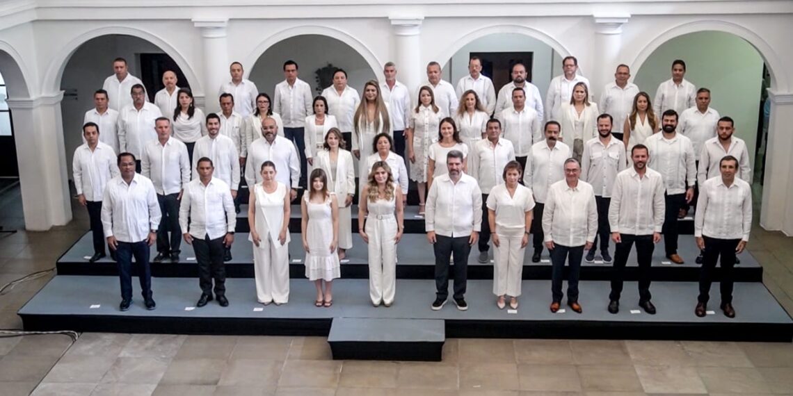 Alcaldesa Maryjose Gamboa presenta el Gabinete Municipal de Boca del Río 2026-2029