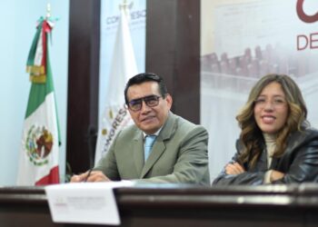 Entrega Congreso del Estado leyes de ingresos a municipios de Veracruz