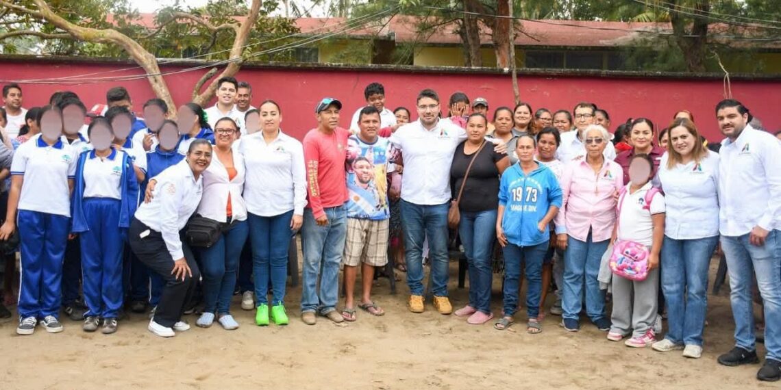 H. Ayuntamiento de Alvarado lleva Jornada Itinerante a la comunidad de Mata de Uva