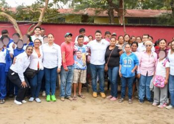 H. Ayuntamiento de Alvarado lleva Jornada Itinerante a la comunidad de Mata de Uva