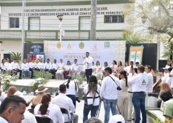 HISTÓRICO HERMANAMIENTO ENTRE ALVARADO Y TLACOTALPAN