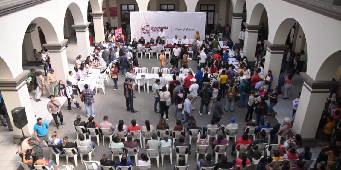 “Miércoles de Resolver Contigo” una forma de gobernar diferente en San Andrés Tuxtla: RFM 