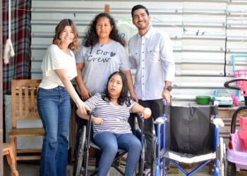 DIF Boca del Río atiende solicitudes de la población entregando aparatos funcionales