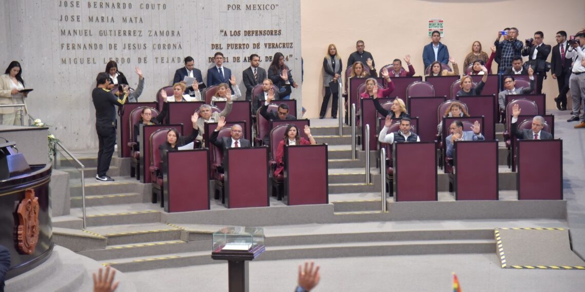 Autoriza Congreso que Bárbara Galindo asuma la Contraloría General del Estado