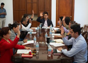 Cabildo aprobó estímulos al predial y revisó agenda de servicios públicos