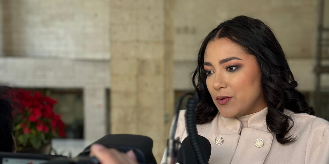 Por contaminación en Pajapan, diputada Roxana Barragán aboga por la protección de playas y comunidades pesqueras