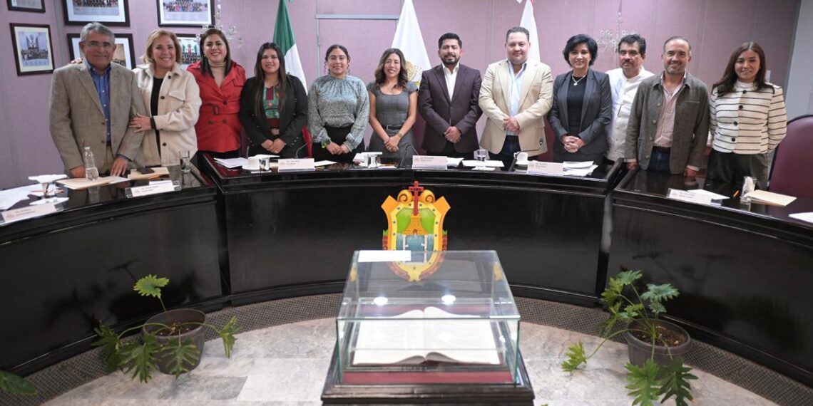 Recibe Congreso propuesta de ley de la gobernadora para proteger a las mujeres