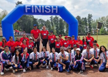 Celebra Escuela Primaria Justo Fernández González la carrera “Justo por la Paz”.