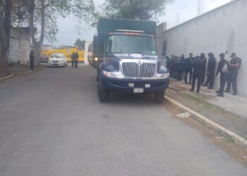 Detienen en Rinconada, municipio de Emiliano Zapata tráiler con más de 250 migrantes de distintas nacionalidades