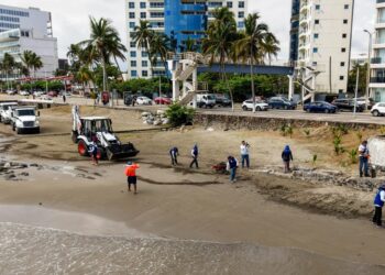 Trabajo arduo y permanente de limpieza y mantenimiento en zona de playas y bulevares: Alcaldesa Maryjose Gamboa