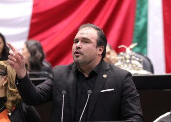 Se acabaron las pensiones doradas: Diputado González Naveda