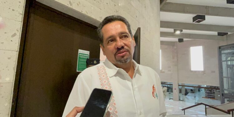 Maestros defienden autonomía sindical ante reformas educativas