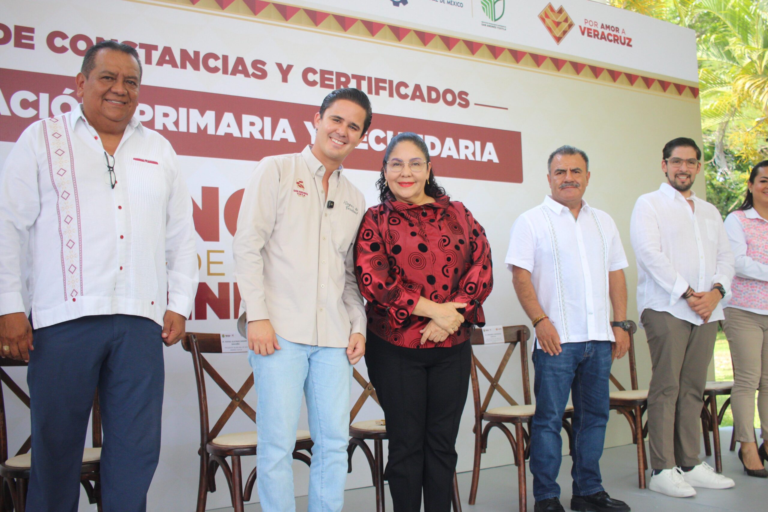 Avanza programa “Nunca es tarde para aprender” en San Andrés Tuxtla 