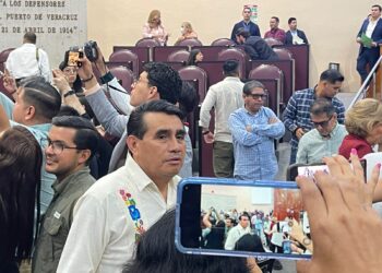 Diputado Esteban Bautista, anuncia mesa de trabajo para incorporar a pescadores no registrados tras derrame en el Golfo de México