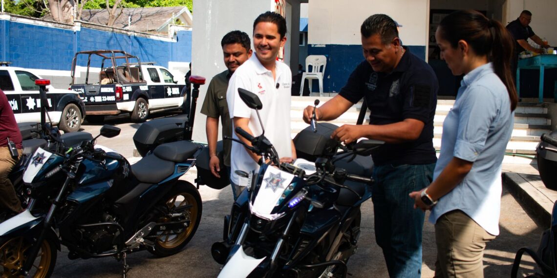 Refuerza Ayuntamiento de San Andrés Tuxtla seguridad con nuevas moto patrullas
