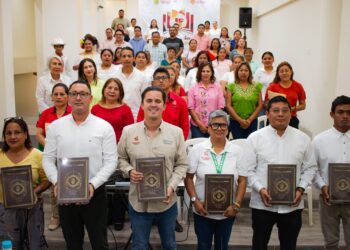 Inauguran primer foro regional “Por amor a las bibliotecas” en San Andrés Tuxtla