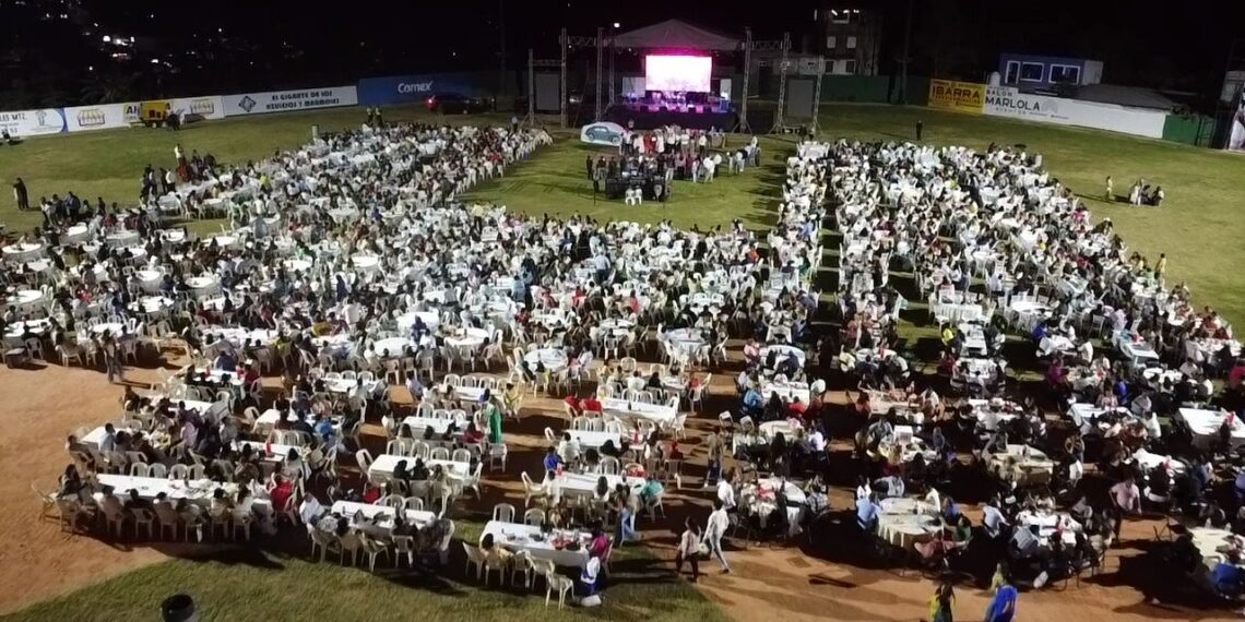 ¡De 10! Celebración por el “Día del Maestro” en San Andrés Tuxtla 