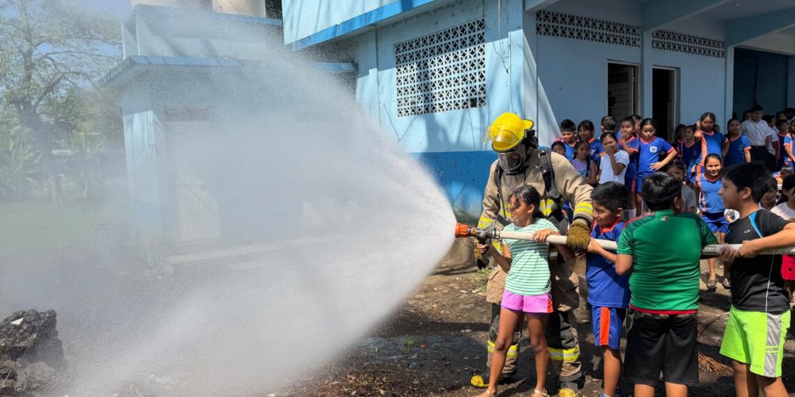 Ayuntamiento acerca pláticas preventivas a escuelas de San Andrés Tuxtla 