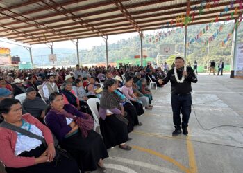 Un pueblo organizado afianza su progreso y bienestar: Gómez Cazarín