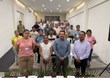 Capacita SEDECOP a micro y pequeños empresarios de San Andrés Tuxtla