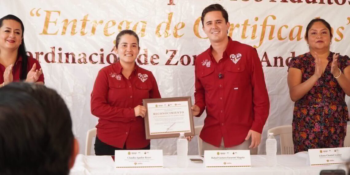Impulsa Gobierno Municipal la educación comunitaria en San Andrés Tuxtla