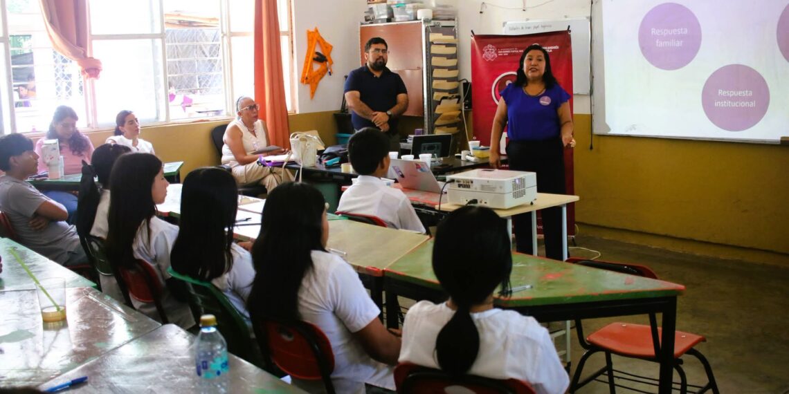 Promueve DIF San Andrés Tuxtla prevención de embarazo adolescente en escuelas