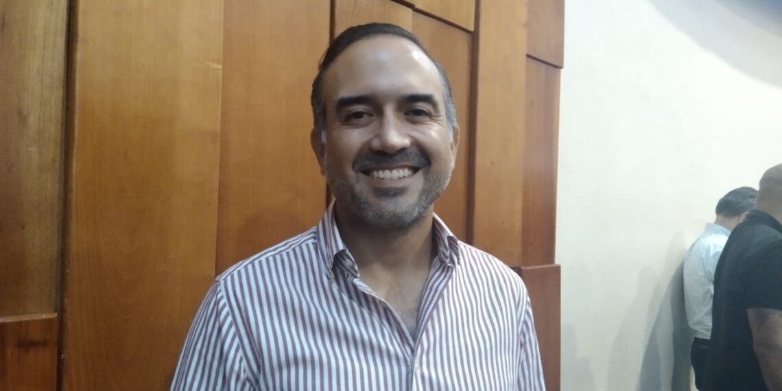 Diputado Fernando Yunes pide que la SEV recorte horario escolar para que estudiantes disfruten del partido México Vs Sudáfrica