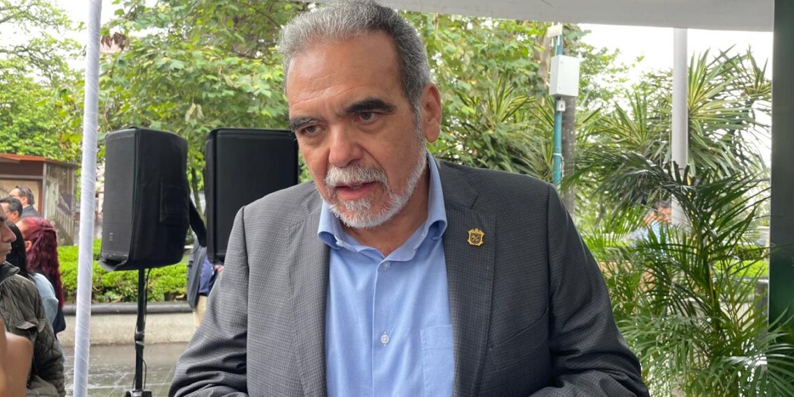 Psicología, la de más demanda en la UV: Rector