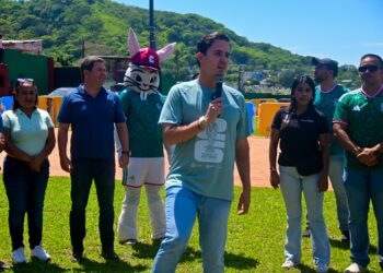 Inaugura Rafa Fararoni el Mundialito 2026 en San Andrés Tuxtla