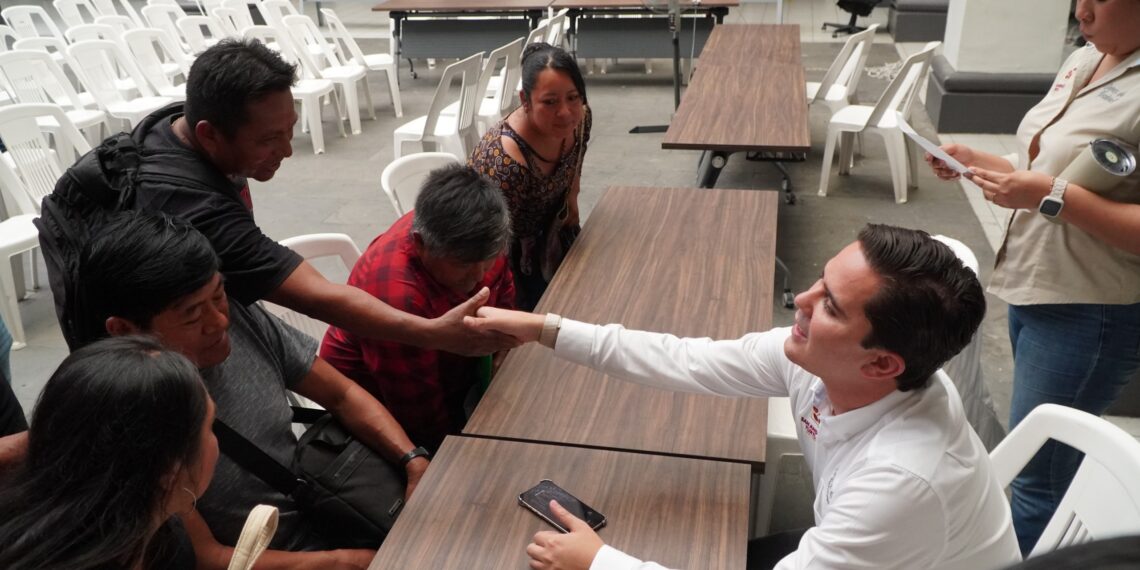 Realiza Alcalde Rafa Fararoni nueva jornada de Atención Ciudadana en San Andrés Tuxtla 