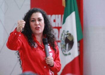 Acusa diputada priista Ana Rosa Valdés abandono de carreteras en Veracruz