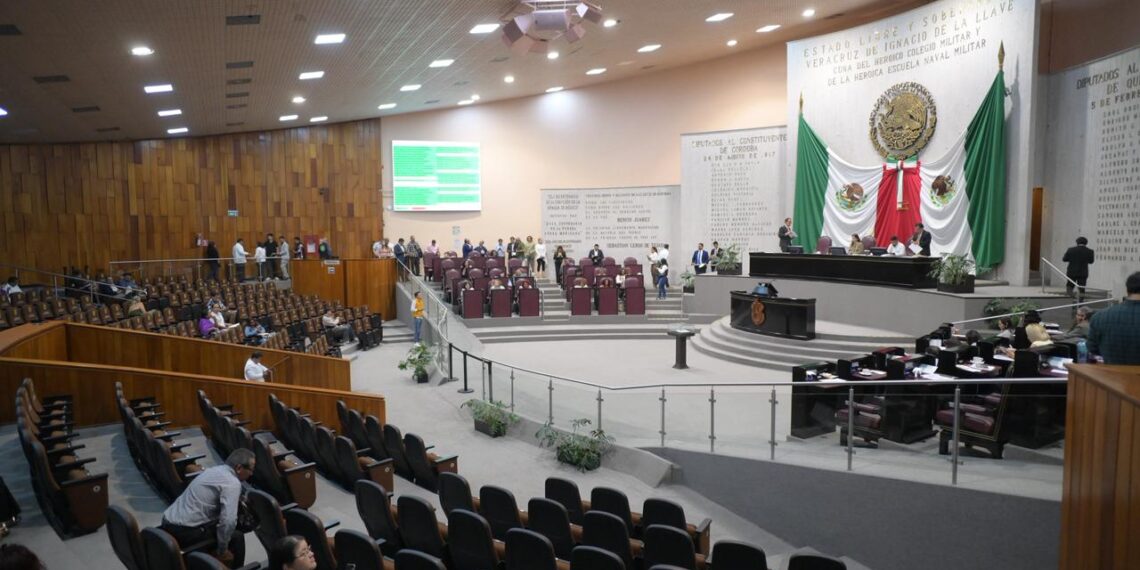 Amplía Congreso catálogo de perfiles profesionales para titularidad del Orfis