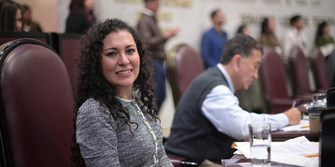 Ana Rosa Valdés pide que en Veracruz se aplique “el pueblo pone, el pueblo quita”