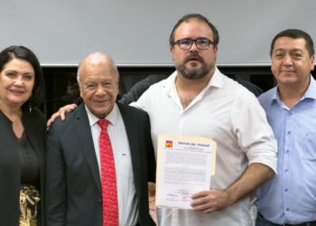 Nombran al diputado Adrián González Naveda coordinador regional del PT en el distrito de Coatepec