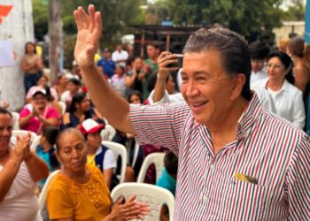 Diputado Hector Yunes se lanza contra la alcaldesa de Xalapa por querer lucrar con el festival del pambazo