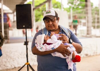 Entrega DIF San Andrés Tuxtla apoyos alimentarios “Primeros Mil días de Vida”