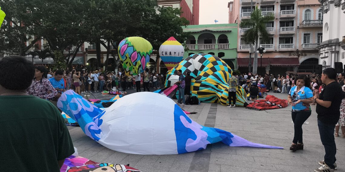 Presenta San Andrés Tuxtla su Festival Internacional del Globo 2026 en el puerto de Veracruz