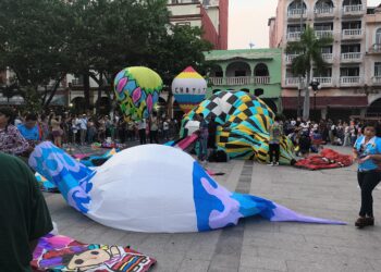 Presenta San Andrés Tuxtla su Festival Internacional del Globo 2026 en el puerto de Veracruz